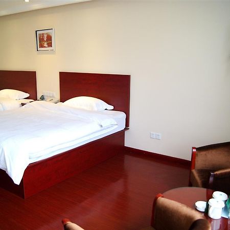 Greentree Inn Liaoning Dalian Development Zone Jinma Road Pedestrian Street Express Hotel Eksteriør billede