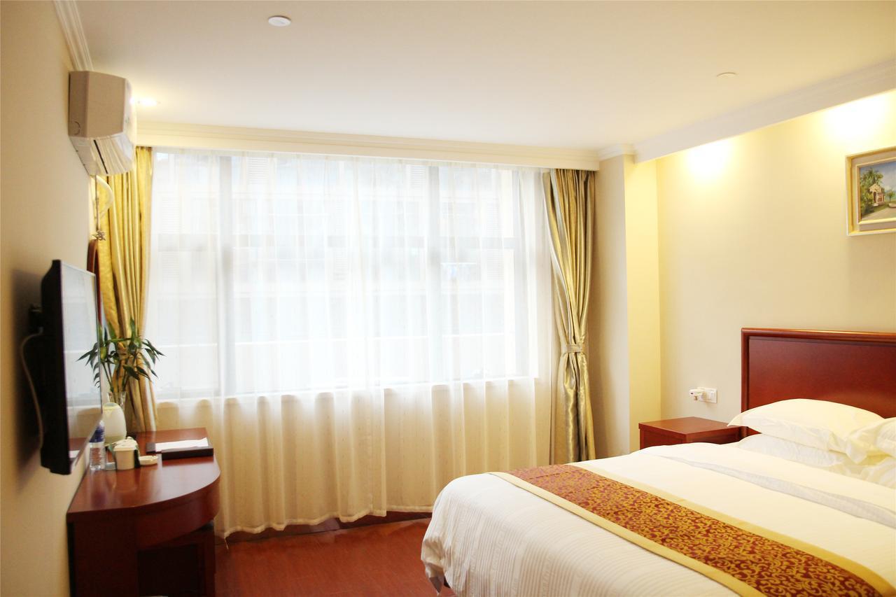 Greentree Inn Liaoning Dalian Development Zone Jinma Road Pedestrian Street Express Hotel Eksteriør billede