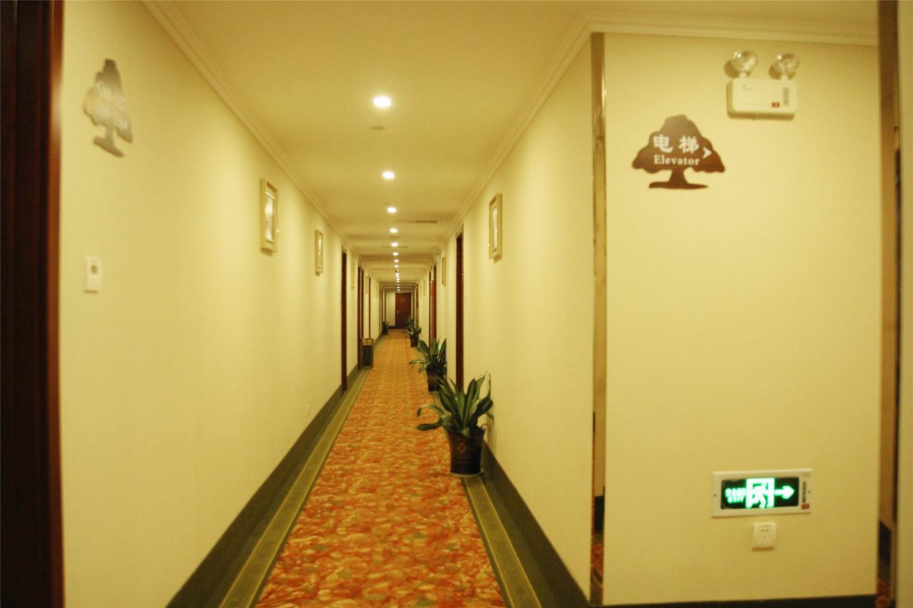 Greentree Inn Liaoning Dalian Development Zone Jinma Road Pedestrian Street Express Hotel Eksteriør billede