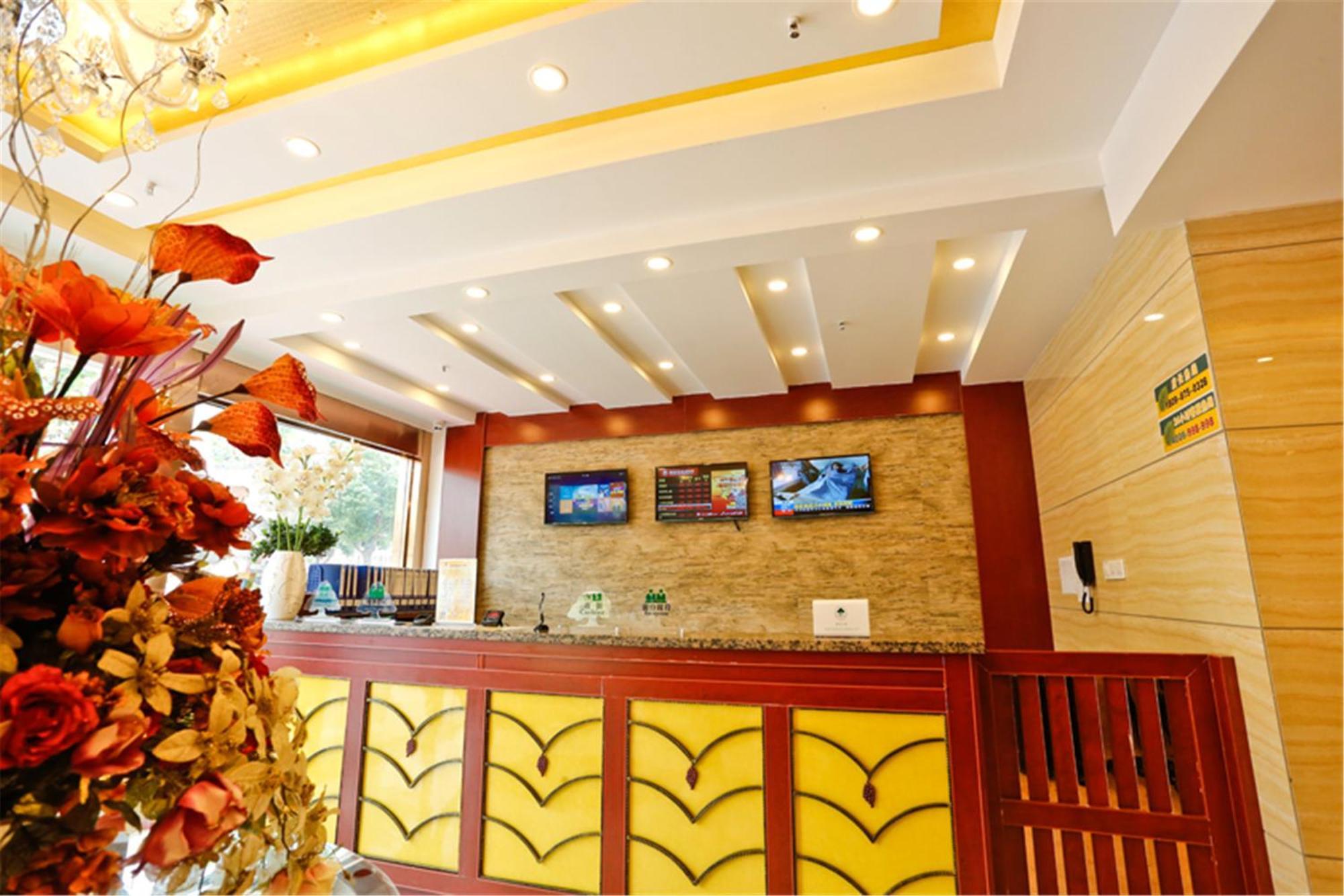 Greentree Inn Liaoning Dalian Development Zone Jinma Road Pedestrian Street Express Hotel Eksteriør billede