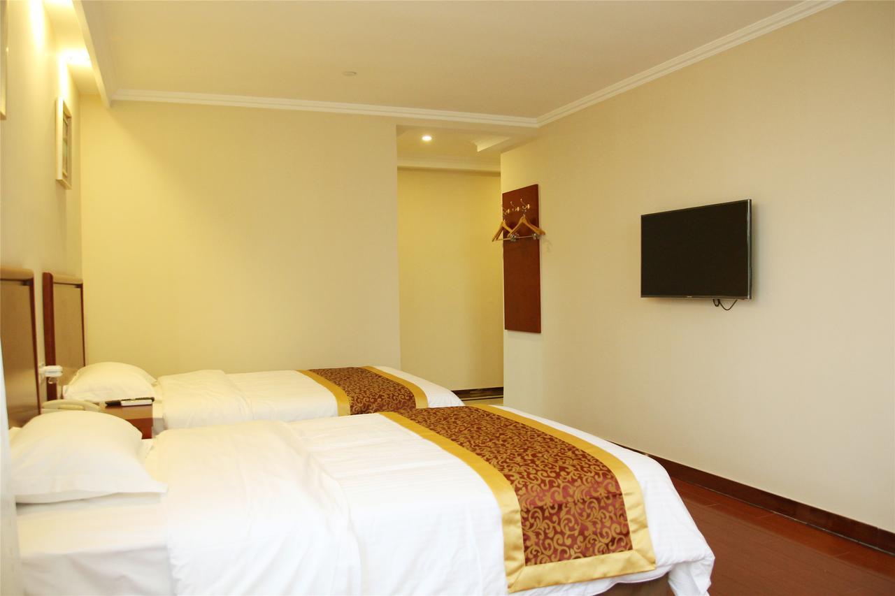 Greentree Inn Liaoning Dalian Development Zone Jinma Road Pedestrian Street Express Hotel Eksteriør billede