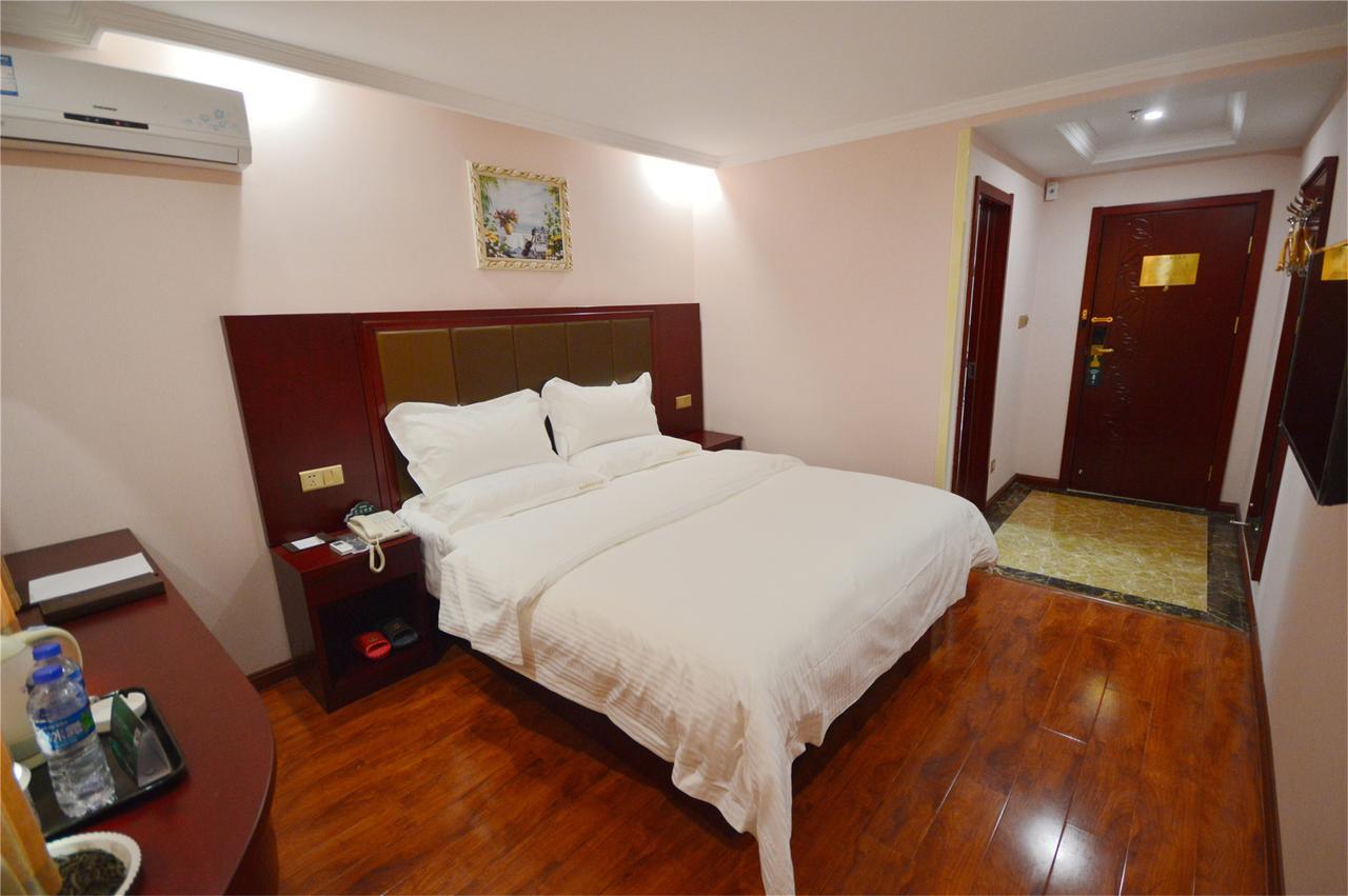 Greentree Inn Liaoning Dalian Development Zone Jinma Road Pedestrian Street Express Hotel Eksteriør billede