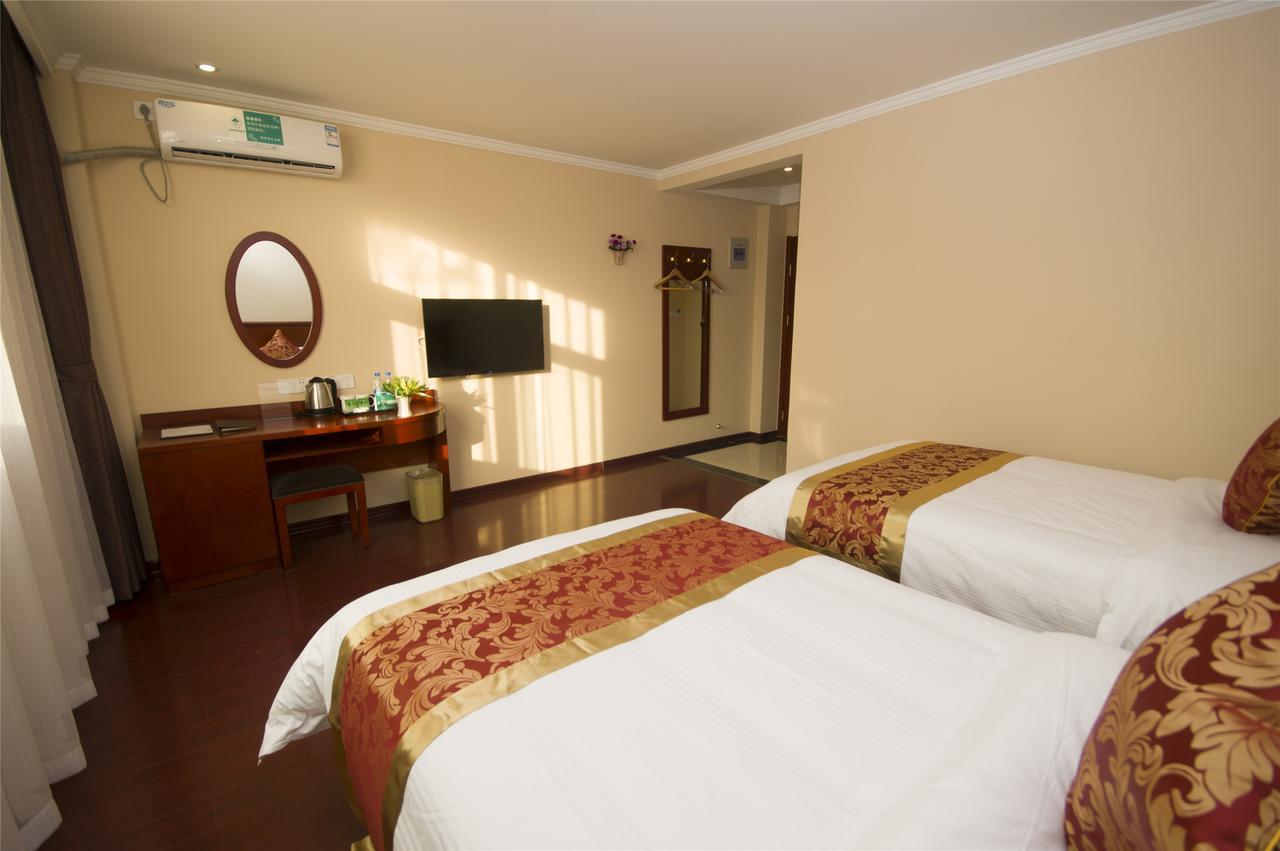 Greentree Inn Liaoning Dalian Development Zone Jinma Road Pedestrian Street Express Hotel Eksteriør billede